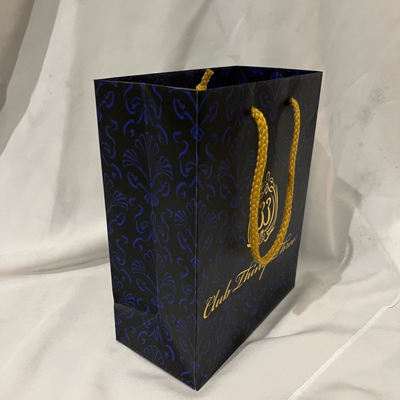 Club 33 Disney Park Exclusive Gift Bag - Picture 4 of 6